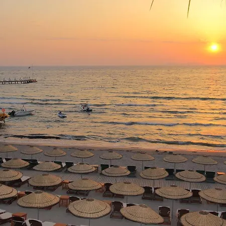 리조트 Club Tarhan 4*