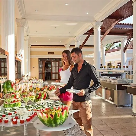 Club Tarhan Resort