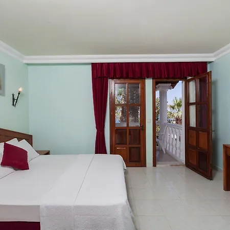 リゾート Club Tarhan