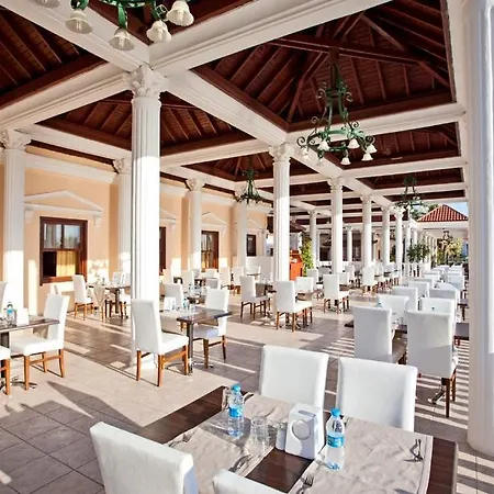 Club Tarhan 4*