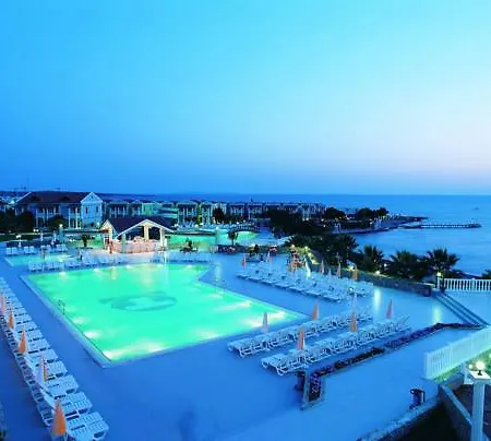 Club Tarhan Resort