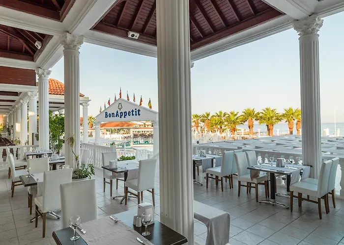 Club Tarhan Курортный комплекс