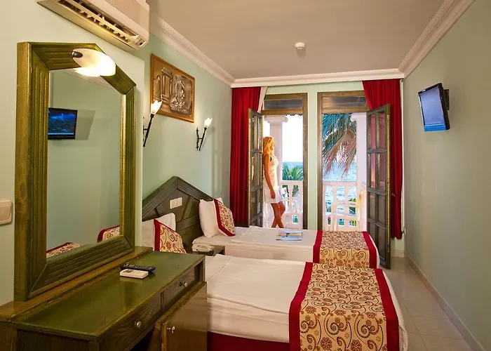 Курортный комплекс Club Tarhan 4*