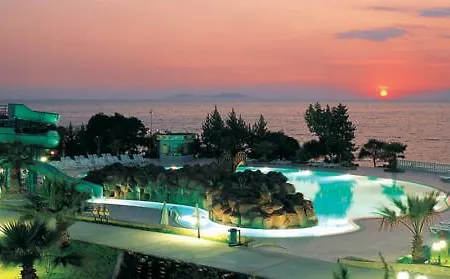 Club Tarhan リゾート